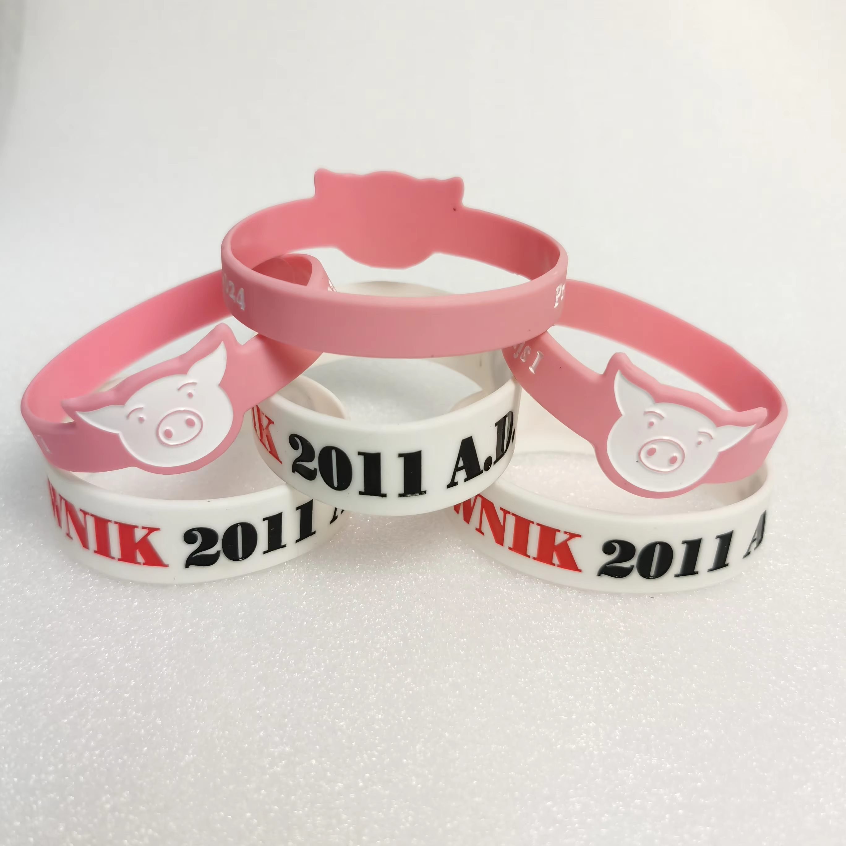 Factory Customized With logo Custom Wristband Silicone Wristbands Rubber Silicone Wristband pic 4